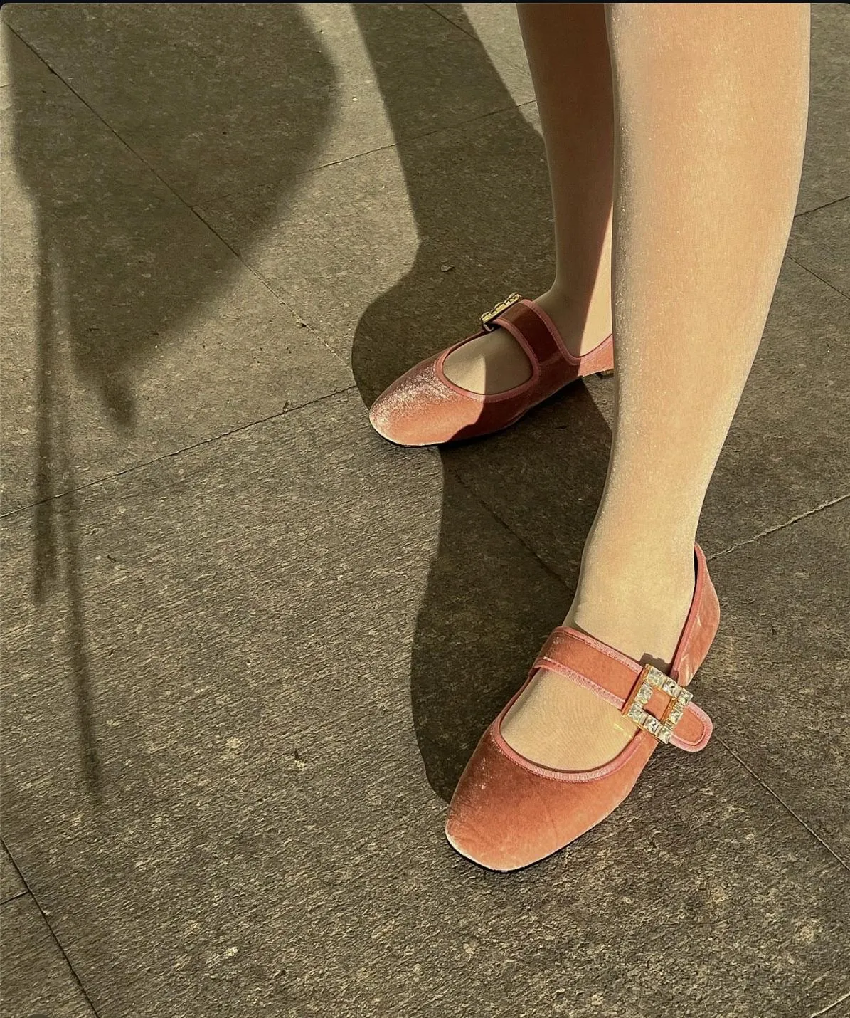 Mary Jane Antonelli Terciopelo Rosa con calcetín nude — Venezianas